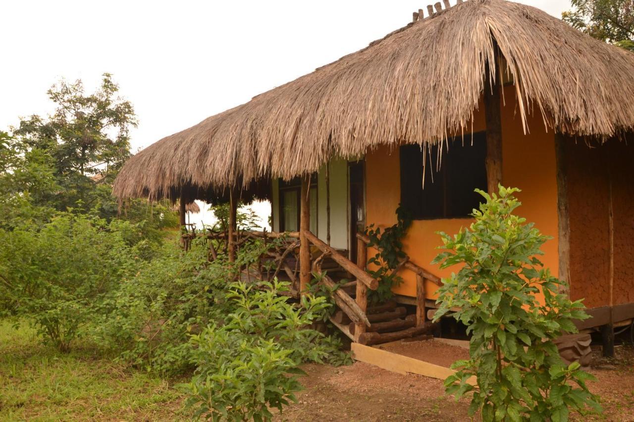 Topi Lodge Katunguru Exteriér fotografie