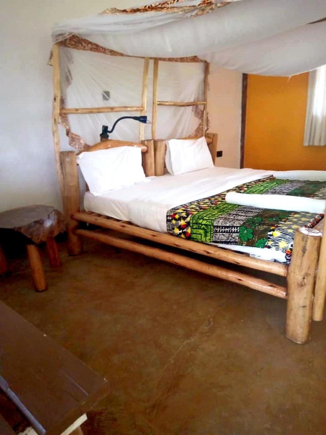 Topi Lodge Katunguru Exteriér fotografie